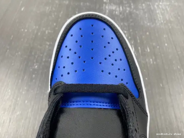 705329-004 Low Jordan (2015) Royal 1 Retro 0325